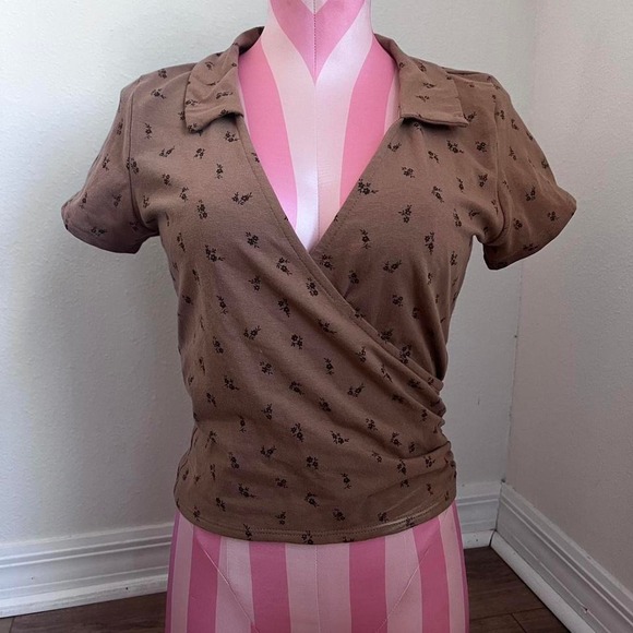 Women's‎ Short Sleeve Top Size Large - Picture 1 of 6